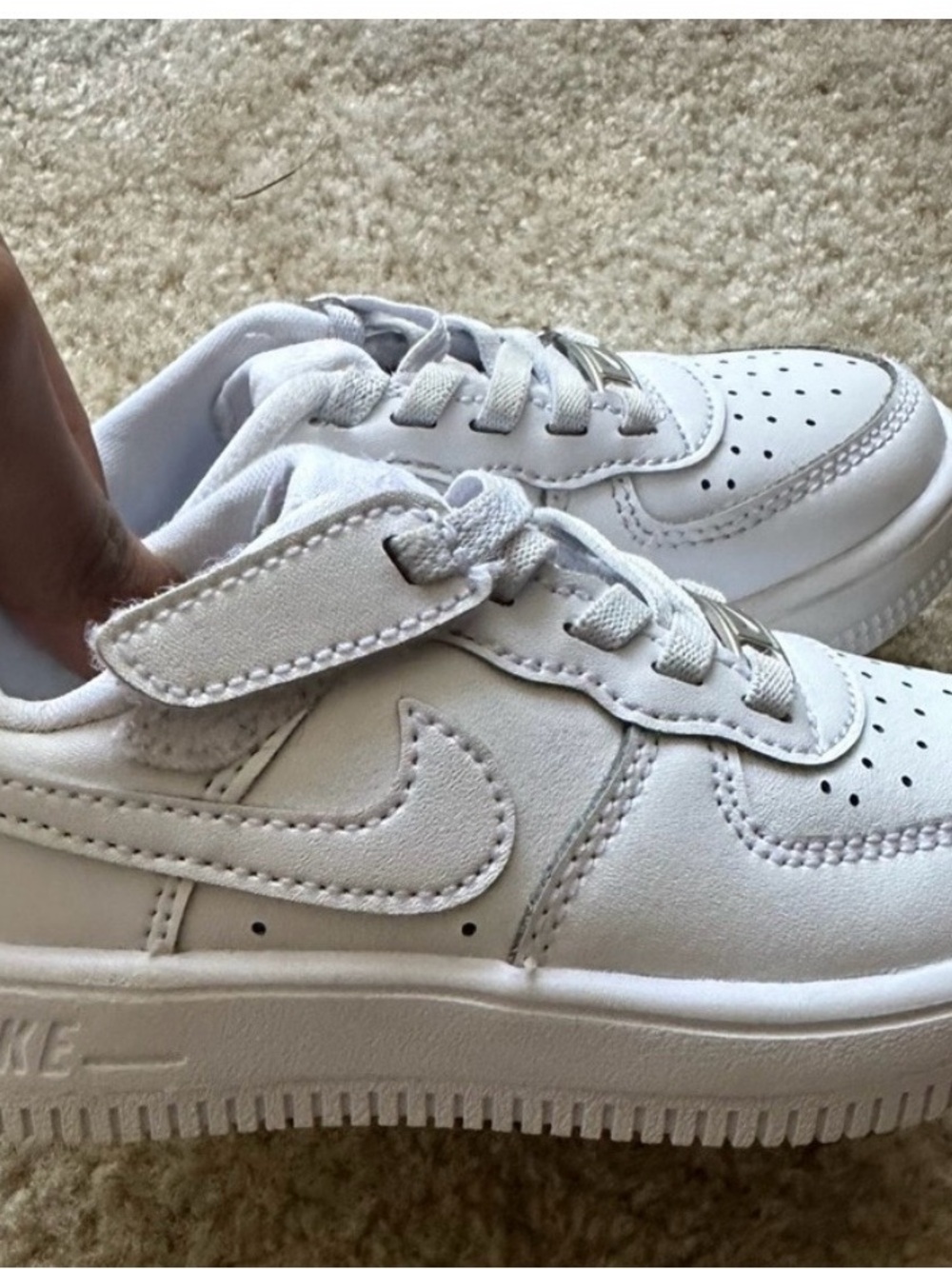 Nike Kids White Low-Top Velcro & Lace Sneakers